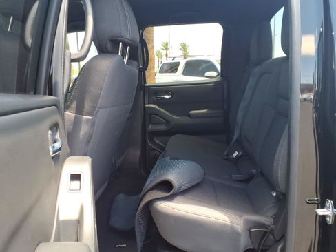 Used 2023 Nissan Frontier SV w/ Midnight Edition Package RWD image 10