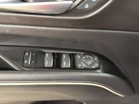 Used 2023 Cadillac Escalade Sport AWD/4WD image 16