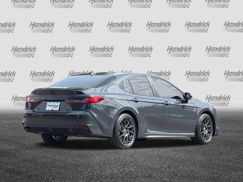 Used 2025 Toyota Camry XSE FWD image 5