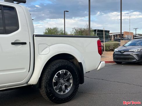 Used 2021 Nissan Frontier PRO-4X w/ Pro-4x Utility Package AWD/4WD image 10