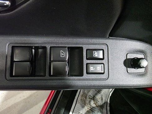 Used 2022 Nissan Frontier PRO-4X image 18