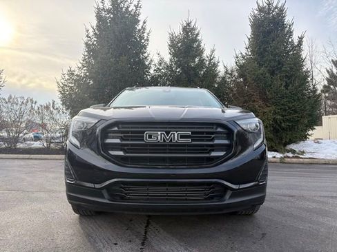 Used 2021 GMC Terrain SLE w/ Driver Convenience Package image 10