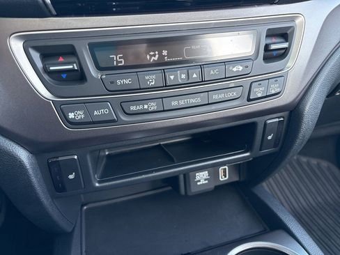 Used 2022 Honda Pilot EX-L image 18