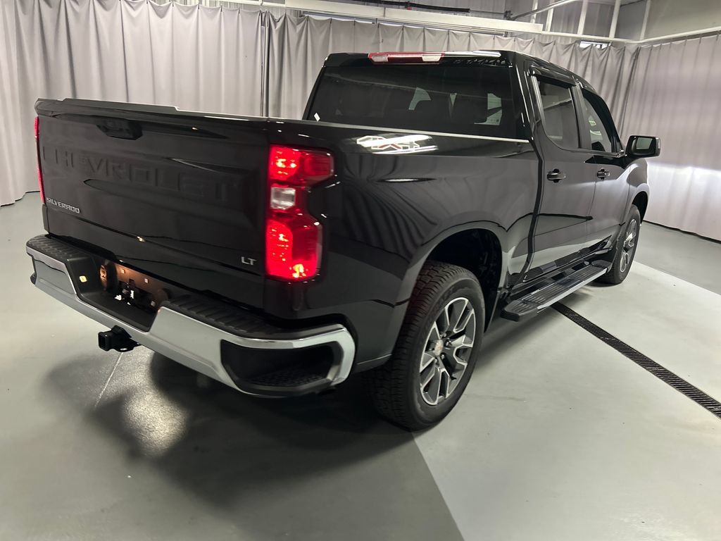 Used 2025 Chevrolet Silverado 1500 LT AWD/4WD image 7