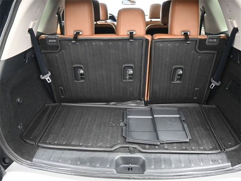 Used 2022 Nissan Pathfinder Platinum w/ Cargo Package image 14