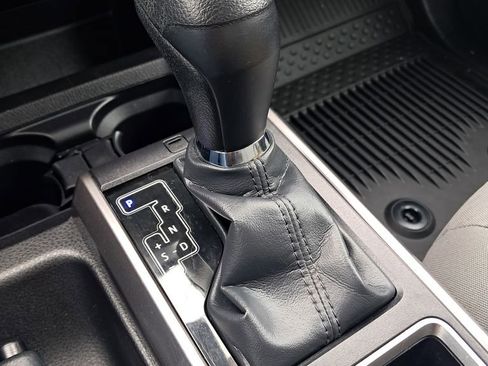 Used 2023 Toyota Tacoma SR5 AWD/4WD image 20