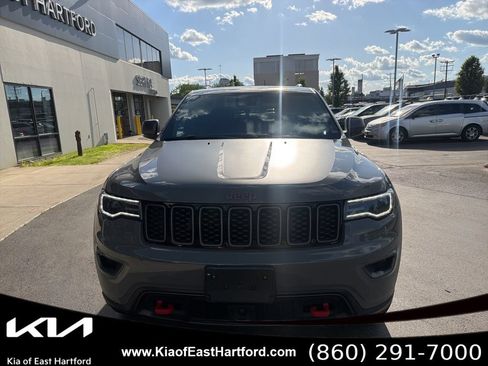 Used 2021 Jeep Grand Cherokee Trailhawk w/ Trailhawk Luxury Group AWD/4WD image 4