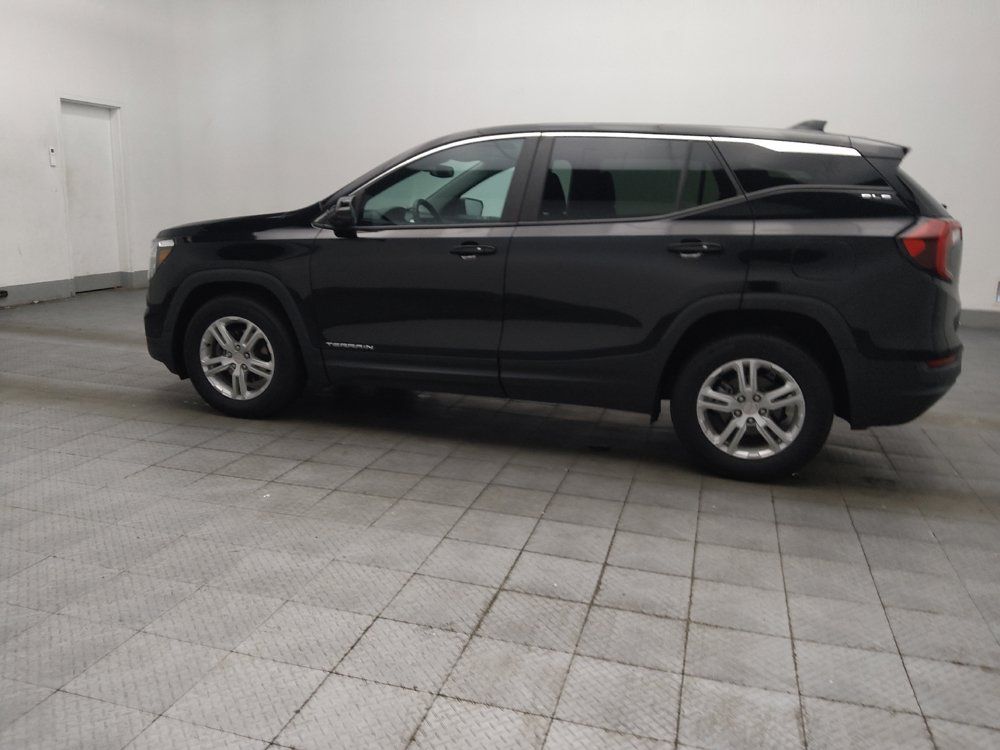 Used 2023 GMC Terrain SLE FWD image 3