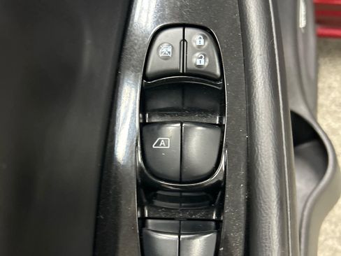 Used 2016 Nissan Leaf SL w/ Premium Package FWD image 9