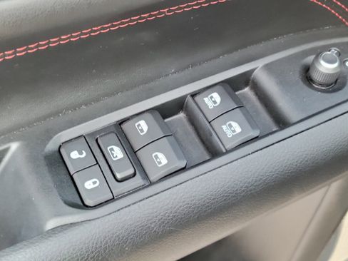 Used 2022 Jeep Compass Trailhawk w/ Trailhawk Elite Group image 18