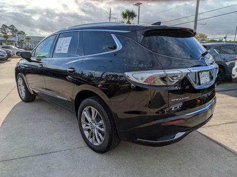 Used 2023 Buick Enclave Avenir FWD image 6