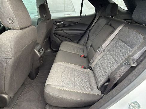 Used 2022 Chevrolet Equinox LT image 13
