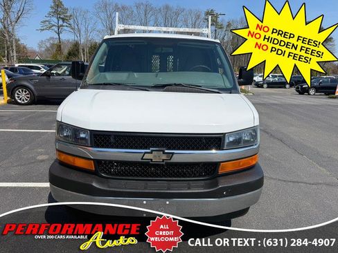 Used 2017 Chevrolet Express 2500 w/ Chrome Appearance Package image 14