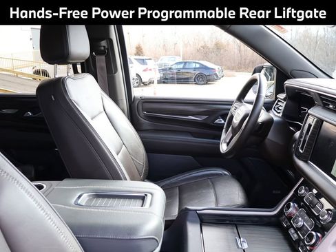 Used 2024 GMC Yukon XL Denali w/ Max Trailering Package image 11