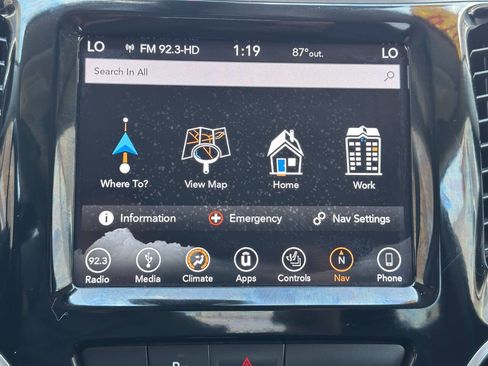 Used 2019 Jeep Cherokee Limited image 50