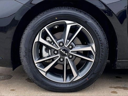 Certified 2024 Kia Forte LXS image 8