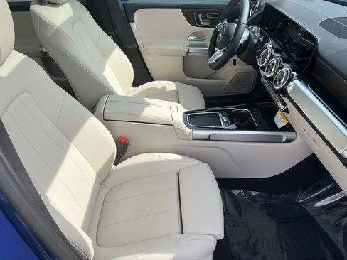 New 2026 Mercedes-Benz GLB 250 4MATIC image 14
