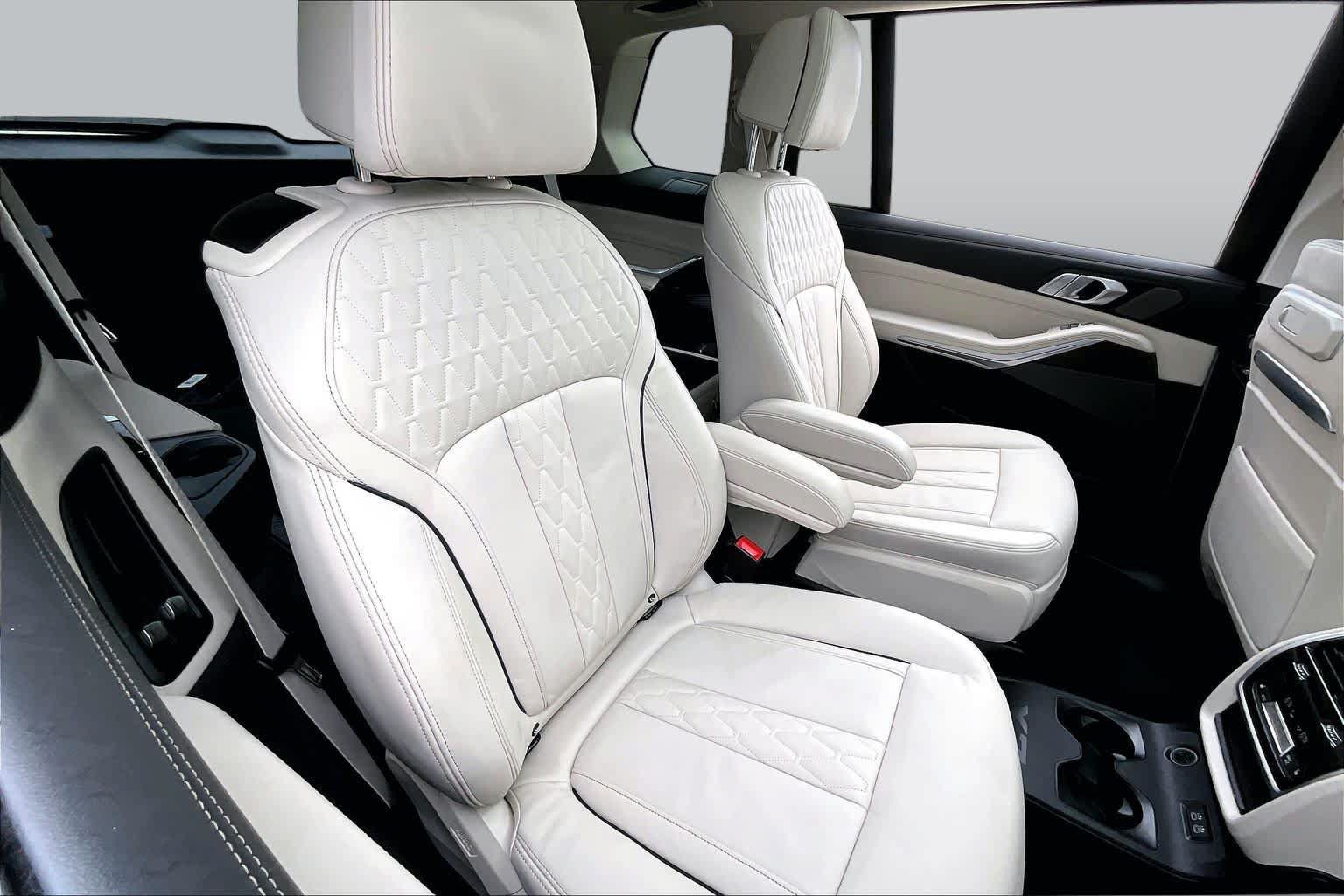 Used 2026 BMW X7 xDrive40i AWD/4WD image 18