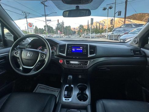 Used 2018 Honda Ridgeline Sport image 12