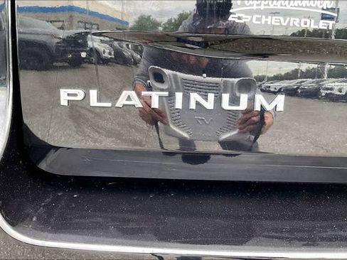 Used 2025 Ford Expedition Max Platinum AWD/4WD image 24