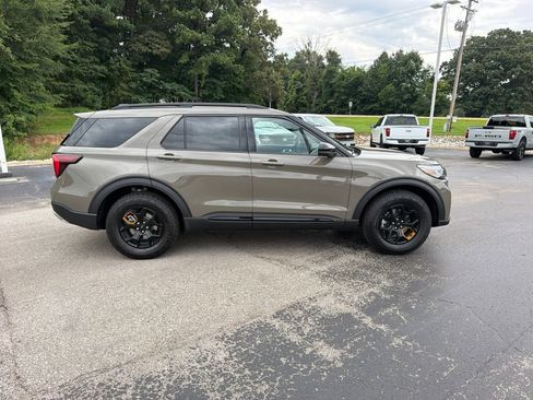 New 2026 Ford Explorer Tremor AWD/4WD image 2