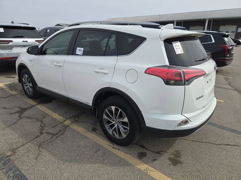 Used 2017 Toyota RAV4 AWD Hybrid image 6