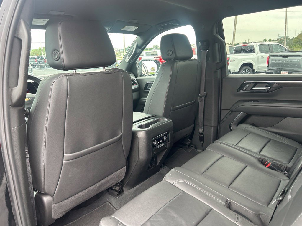 Used 2025 Chevrolet Tahoe LT AWD/4WD image 36