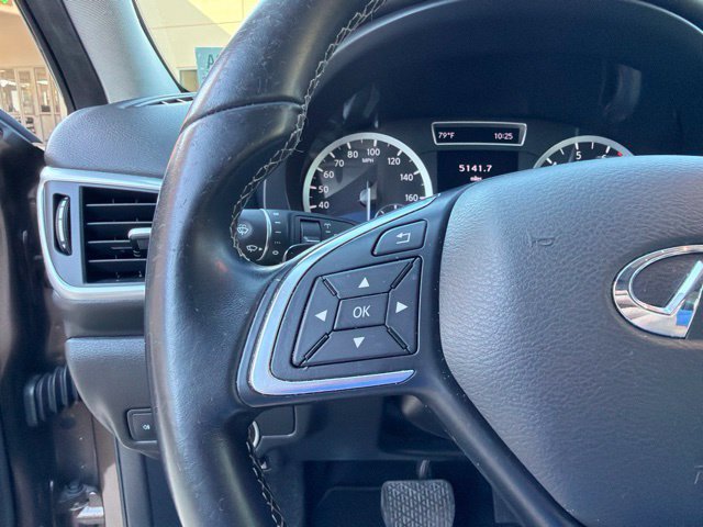 Used 2019 INFINITI QX30 FWD image 22
