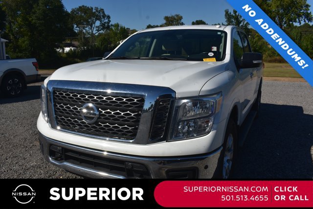 Used 2018 Nissan Titan SV w/ SV Convenience Package AWD/4WD image 1