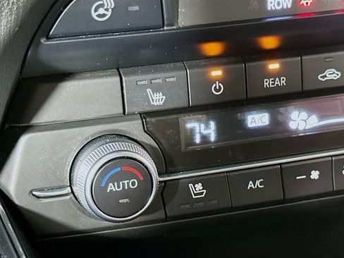 Certified 2023 MAZDA CX-9 Carbon Edition image 28