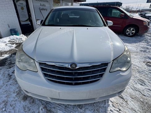 Used 2010 Chrysler Sebring Limited image 6