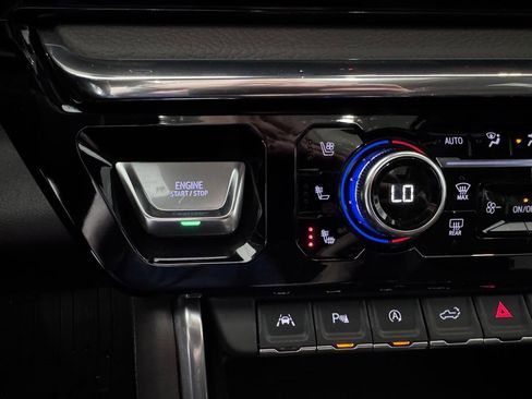 Certified 2025 GMC Sierra 1500 Denali w/ Denali Reserve Package AWD/4WD image 21