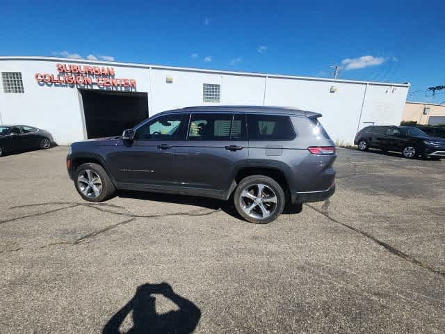 Used 2023 Jeep Grand Cherokee L Limited AWD/4WD image 22
