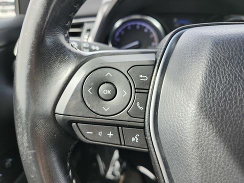 Used 2019 Toyota Camry SE image 39