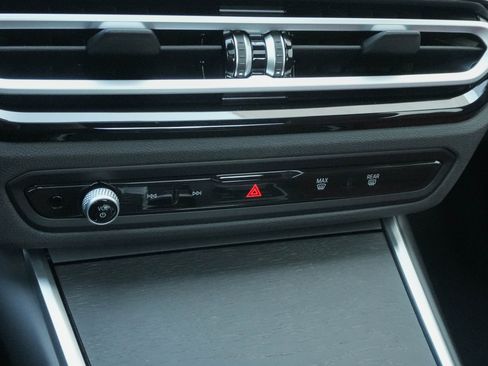 Used 2024 BMW 330i Sedan RWD image 24