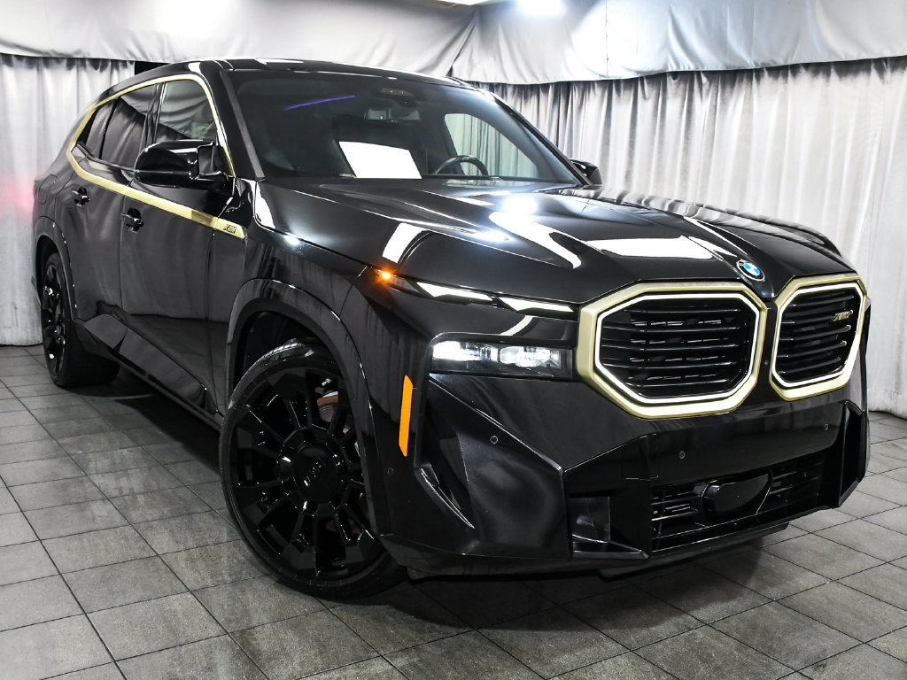 Used 2023 BMW XM AWD/4WD image 3