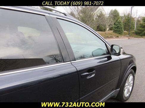 Used 2007 Volvo XC90 V8 image 17
