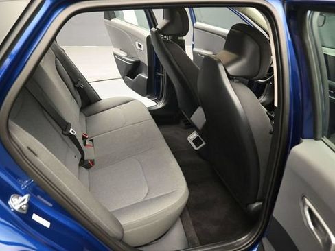 Used 2025 Kia K4 FWD image 33