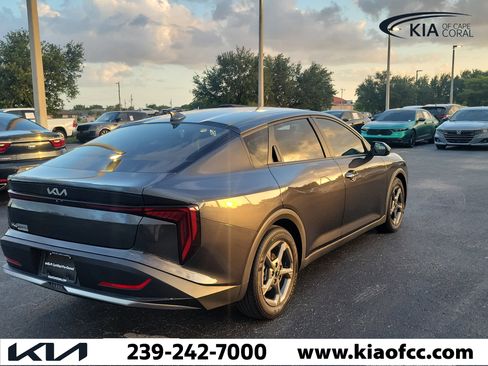 Certified 2025 Kia K4 FWD image 6