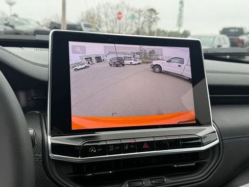 New 2026 Jeep Compass Latitude AWD/4WD image 23
