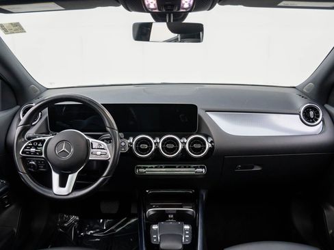 Used 2021 Mercedes-Benz GLA 250 4MATIC image 10