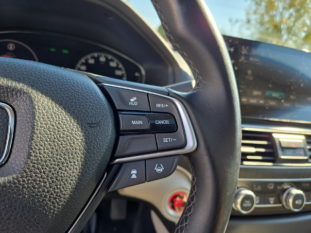 Used 2018 Honda Accord Touring image 22
