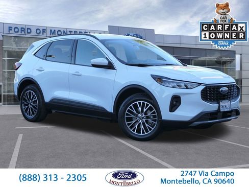 Used 2023 Ford Escape SE image 1