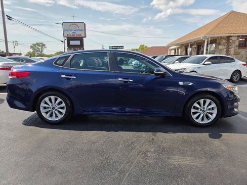 Used 2017 Kia Optima LX FWD image 6