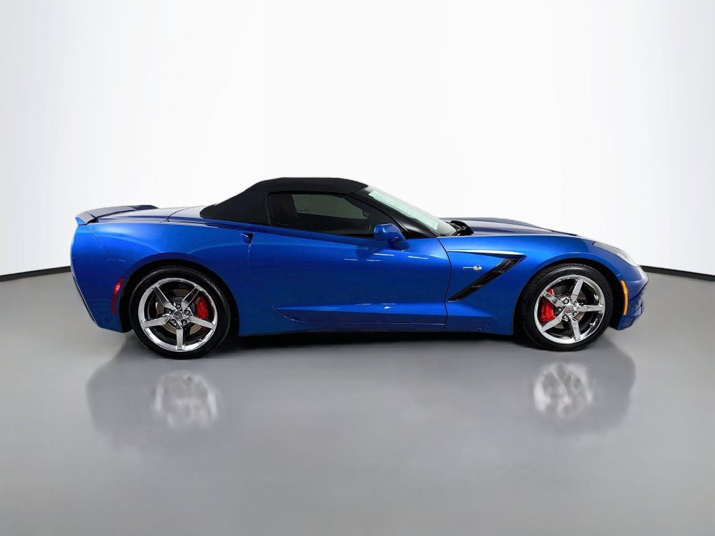 Used 2015 Chevrolet Corvette Stingray Convertible w/ Battery Protection Package RWD image 4