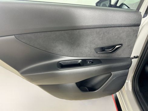 Used 2025 Hyundai Elantra N FWD image 34