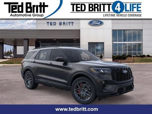 New 2026 Ford Explorer ST-Line w/ ST-Line Street Pack AWD/4WD image 1