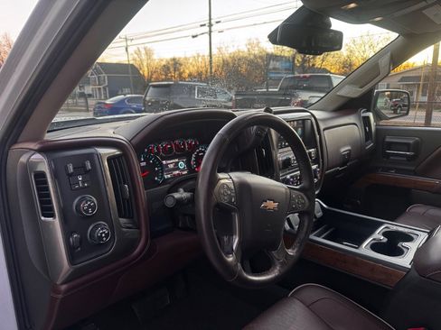 Used 2016 Chevrolet Silverado 1500 High Country w/ High Country Premium Package image 22