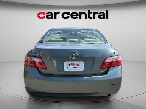 Used 2007 Toyota Camry LE FWD image 4