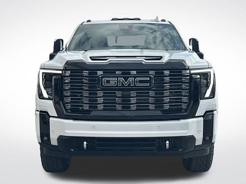 New 2026 GMC Sierra 3500 Denali Ultimate image 4